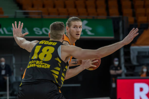 在这场备受 在这场备受